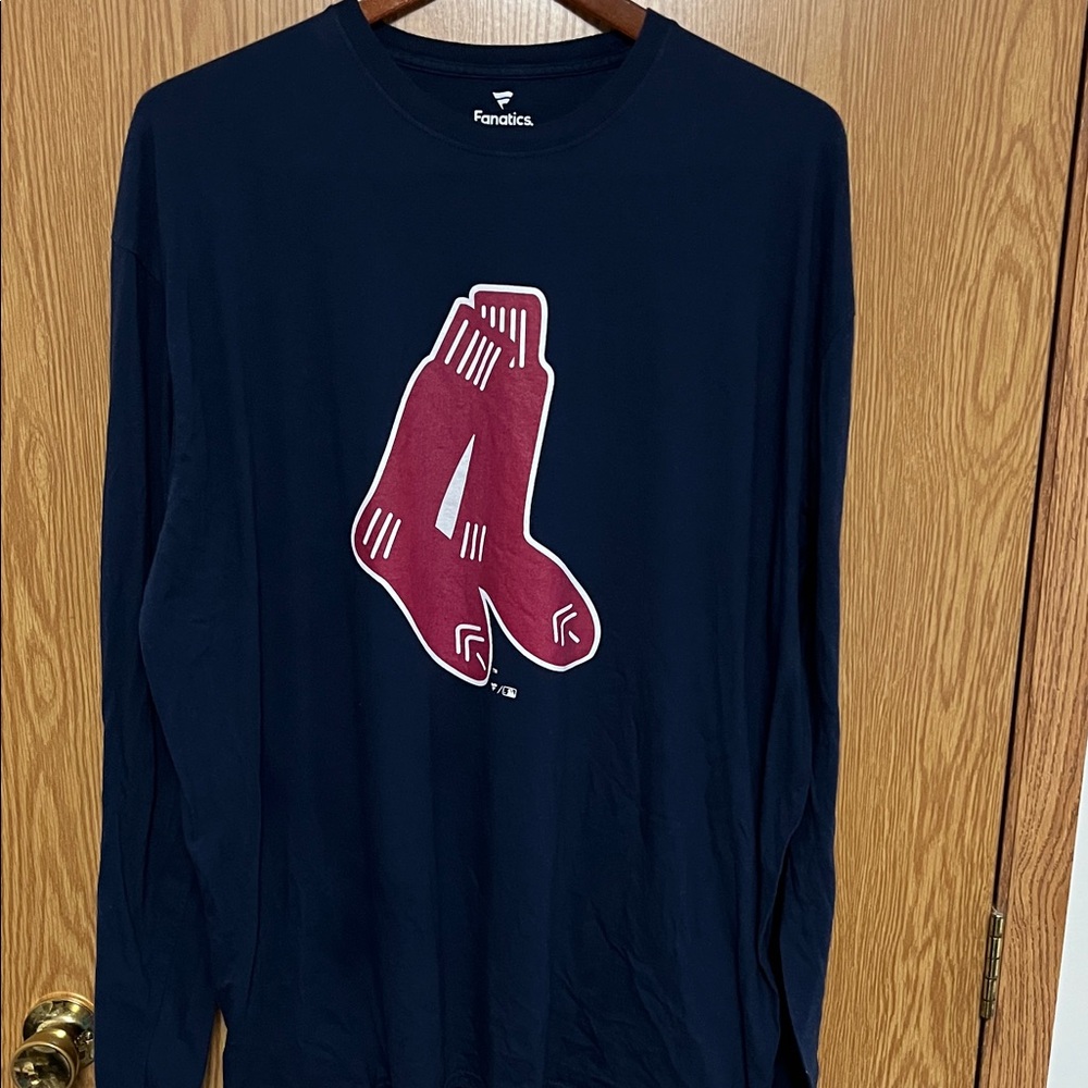 Fanatics Navy Shirt with Red Socks Size 3XL